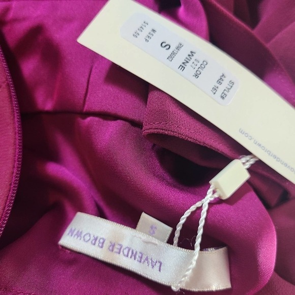 Lavender Brown Burgundy V-Neck Fit & Flare Mini Dress Small NWT - Picture 8 of 9